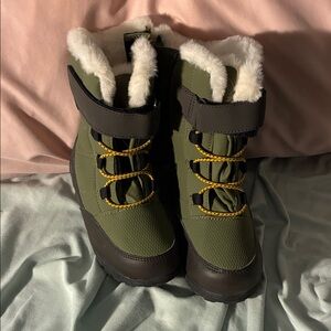 Totes Kids Snow Boots - Olive and Black